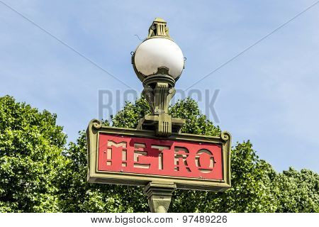 Sign At A Subway Station Entrance In Paris