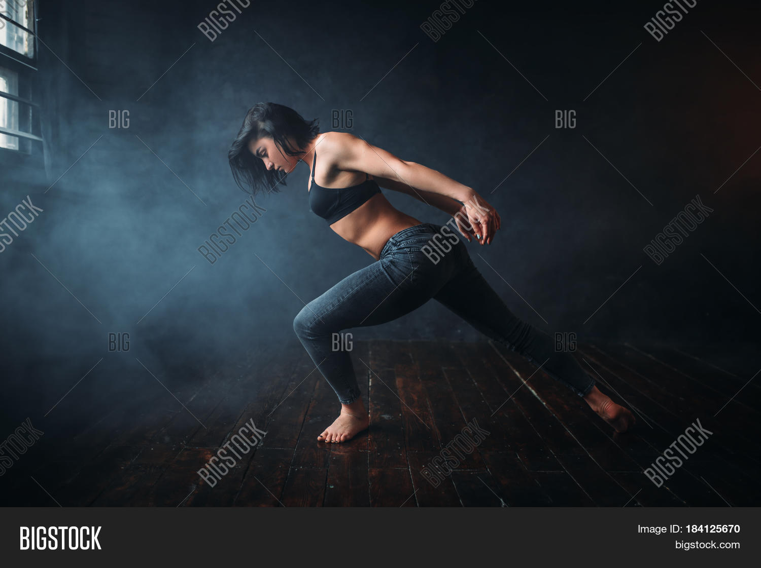 Contemp Dancing Female Image & Photo (Free Trial) | Bigstock