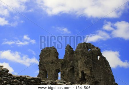 Ogmore Castle 