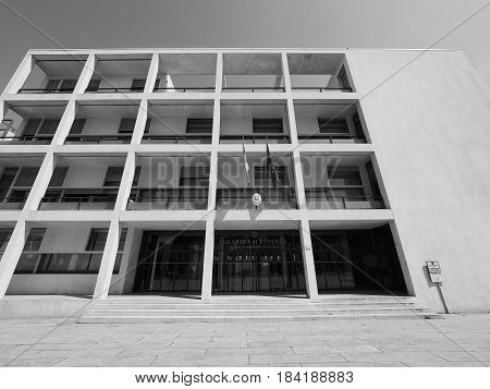 Casa Del Fascio In Como In Black And White