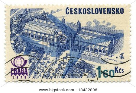 Tšekkoslovakia - CIRCA 1978: Leima painettu Tšekkoslovakia osoittaa kuvan rautatieasema, c