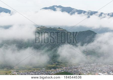 Sea of cloud and Takeda Castle