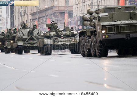 Preparação para o ensaio de desfile militar de vitória na grande guerra Patriótica
