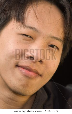 หนุ่มเอเชีย