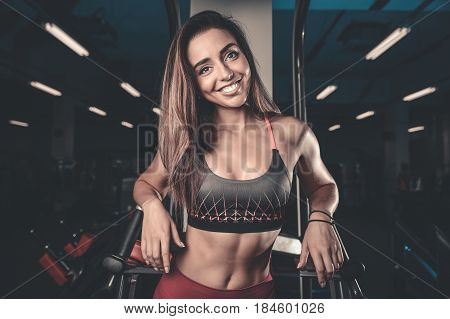 Sexy Pretty Fitness Girl Diet Training Chest Pumping Beautiful Breast.