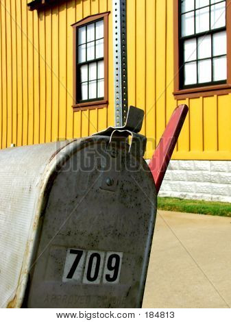 กล่องจดหมาย 709