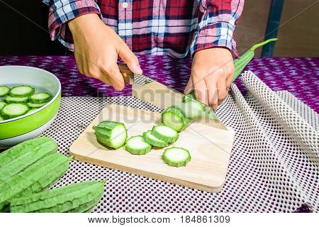 Angled Loofah Sponge gourd or Angled Gourd