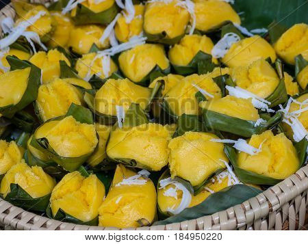 Steamed sugarpalm cake flour, Thai traditional sweetmeat
