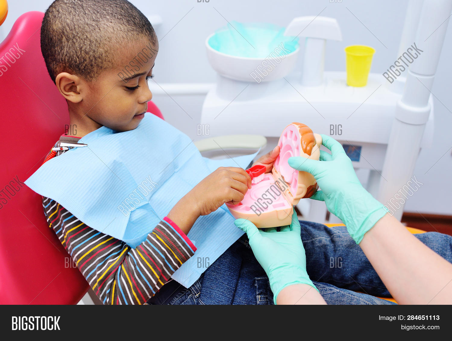 Pediatric Dentist Image & Photo (Free Trial) Bigstock