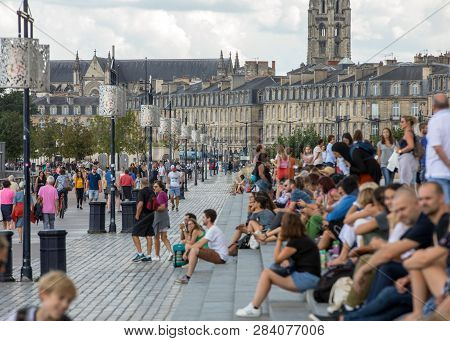 Bordeaux, France - September 9, 2018: A Crowd Of People On Quai De La Douane And Richelieu In  Borde