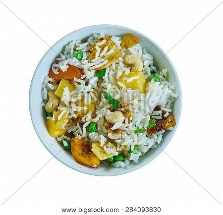 Mangaudi Ki Tehri - Indian Food, Mangaudi , Rice, Potato  Preparation With Seasonal Vegetables