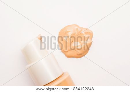 白丝ibb 图片、插图和矢量图(免费) - Bigstock