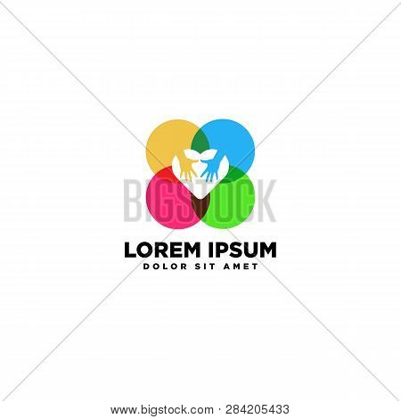 Momy And Child, Children Care Logo Template Vector Isolated