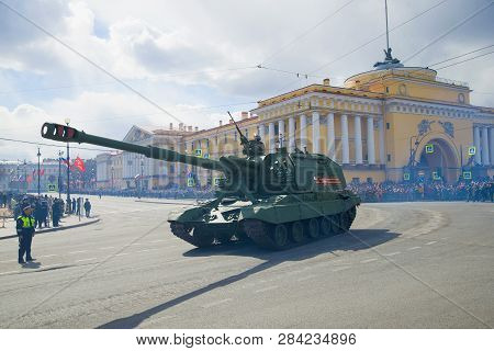 Saint Petersburg, Russia - May 09, 2017: Msta-s Heavy Self-propelled Artillery Mount Participates In