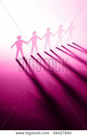 종이에 남자의 피 규 어