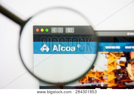Los Angeles, California, Usa - 14 February 2019: Alcoa Website Homepage. Alcoa Logo Visible On Displ