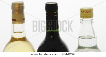 Weiß und Rot Wein und Wodka
