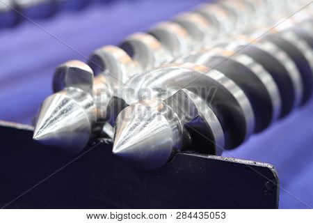 Screw Press Parts For Plastic Injection Machine ; Selective Focus