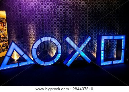 Play Station Illuminated Icons At Ps4 Launch Event