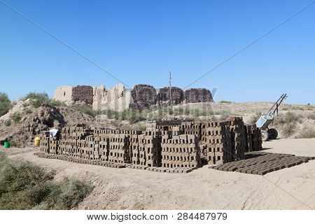 Repair Of Ancient Fortress Kyzyl-kala In Kyzylkum Desert, Uzbekistan