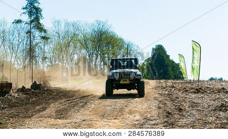 4X4 Driver Training At Camp Jeep