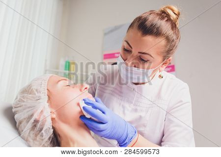Beauty Woman Botox Image & Photo (Free Trial) | Bigstock