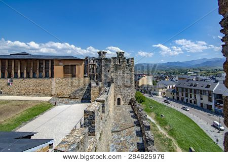 Ponferrada, Leon, Spain; June 2017: View Of The Wall Of Templar Castle In The  City Of Ponferrada Pr