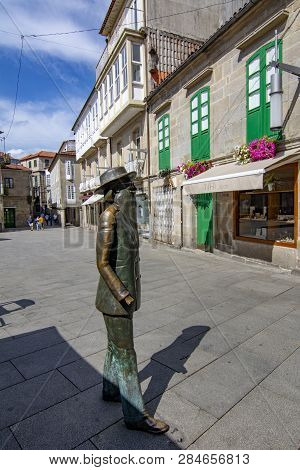 Pontevedra, Galicia, Spain; September 2018: Statue Of Valle Inclan In The Mendez Nuñez Square In The