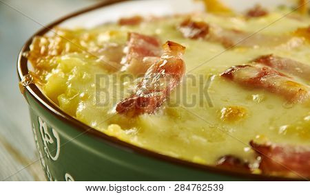 Cheesy Ham And Hash Brown Casserole