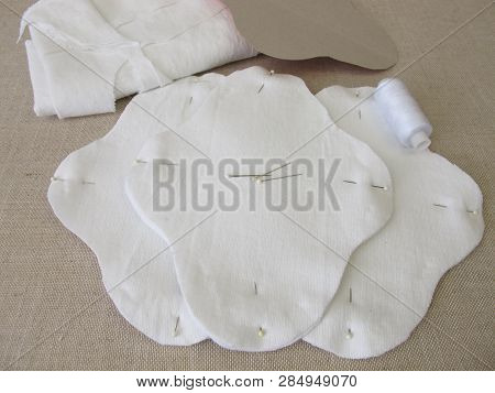 Washable Self-sewn Monthly Hygiene Pantyliner Made Of Fabric
