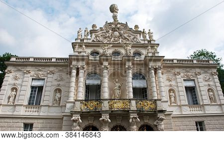 Munich / Germany - Juin 20, 2012: Linderhof Palace Built By King Ludwig Ii In Bavaria. Munich, Germa