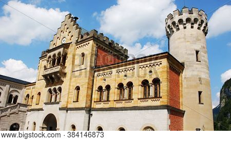 Munich / Germany - Juin 20, 2012: Famous Neuschwanstein Castle. Bavaria, Germany