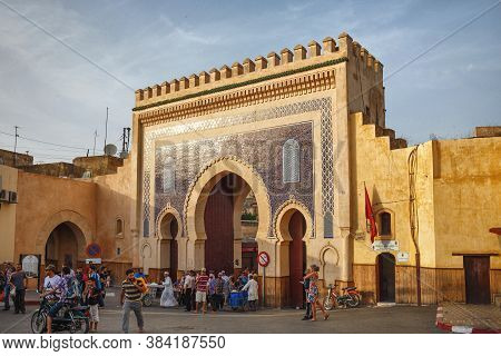Fez, Morocco - May 31, 2017: View Of The Famous Historic Bab Bou Jeloud Gate. Is An Ornate City Gate