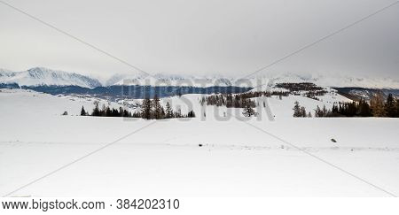 View Of Ulagan Highlands In Altay Mountains In The Winter, Siberia, Russia