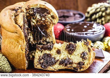 Sliced ​​panettone, Bread Or Christmas Cake Stuffed With Chocolate, Typical Of Brazilian And Italian