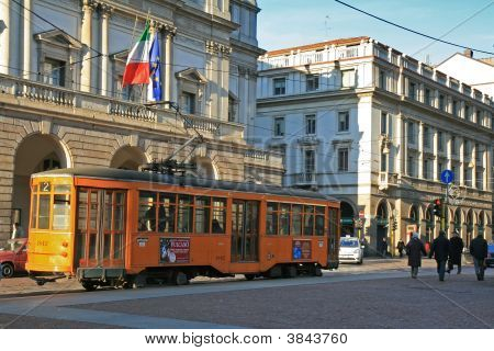 Milan şehir tramvay