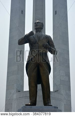 Quezon City, Ph - Oct 6 - Manuel Quezon Statue At Quezon Memorial Circle On October 6, 2018 In Quezo