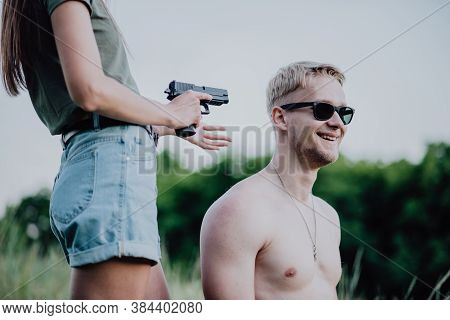 The Girl Sent A Gun To A Man Who Is Suspected Of Treason