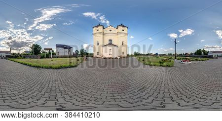 Full Seamless Spherical Hdri Panorama 360 Degrees Angle Near Facade Of Decorative Medieval Style Arc