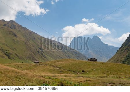 Trekking Caucasus - Chaukhi Pass In The North Of Georgia