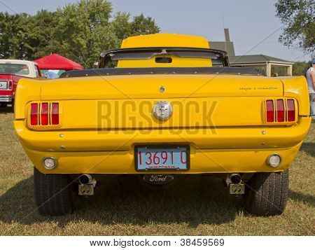 1966 Ford Mustang rozsekat Top zpět zavřít