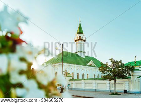 The Al Mardjani Mosque . It Was The First Stone Mosque In Kazan.