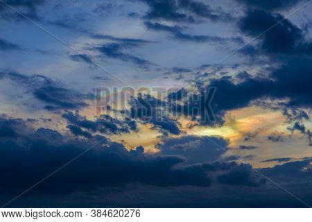 Beautiful Irisation,rainbow Clouds,sky Beautiful,colorful Clouds In The Overcast Sky,iridescent Clou