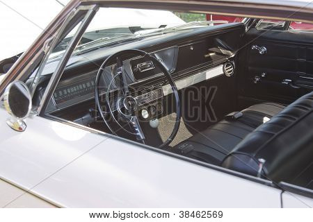 1966 Chevy Impala vnitřní pohled