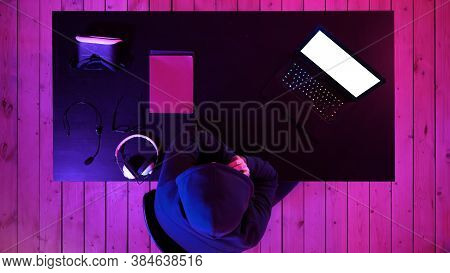 Hacker Using Mobile Smartphone Calling For Victim And Stealing P
