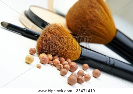 Makeup Foundation, Powder, Bronzer And Brushes