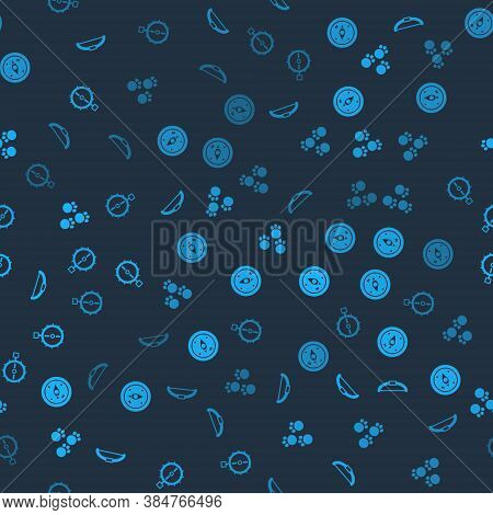 Set Bow, Compass, Paw Print And Trap Hunting On Seamless Pattern. Vector