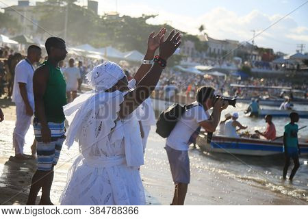 Salvador, Bahia / Brazil - February 2, 2020: Candomble Supporters And Supporters Greet Iemanja At A 