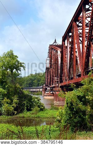 Swing-draw Bridge At Clarendon Arkansas