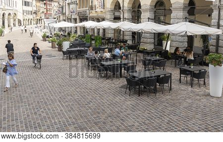 Udine, Italy. Setpember 10, 2020.  Panoramic View Of The Bars Along Mercatovecchio Street In Udine